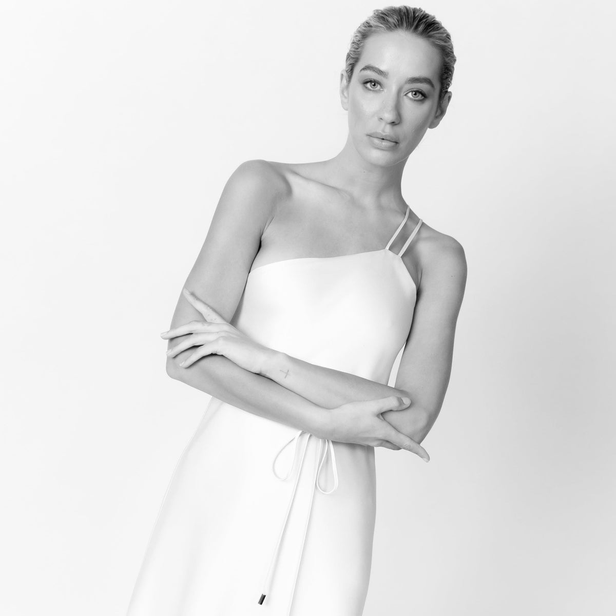The Isla One Shoulder Slip Dress – héxié
