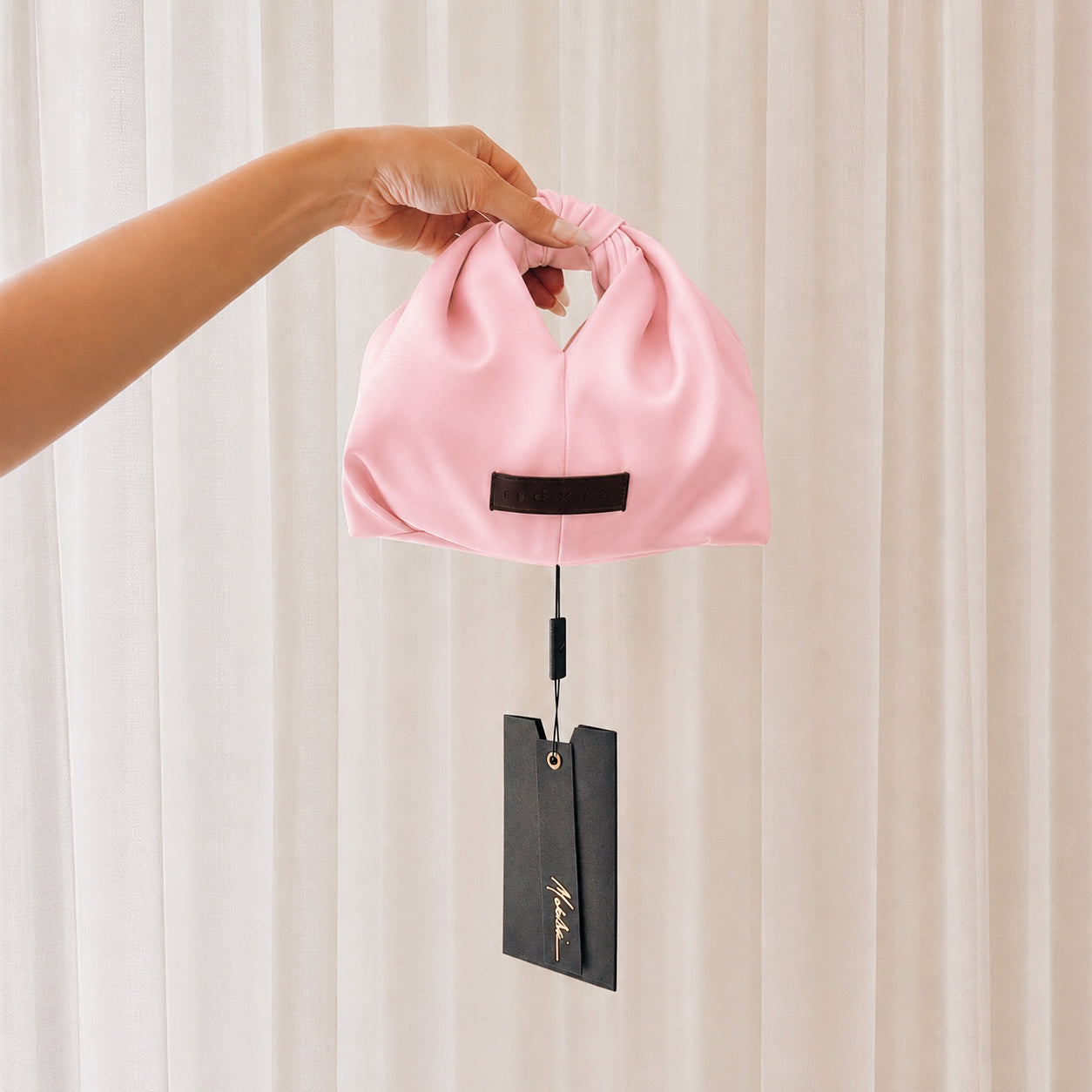 THE QUINN KNOT BAG