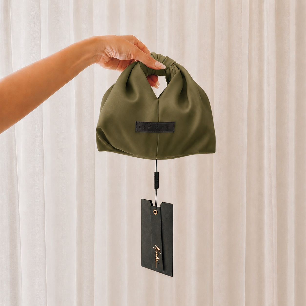 THE QUINN KNOT BAG