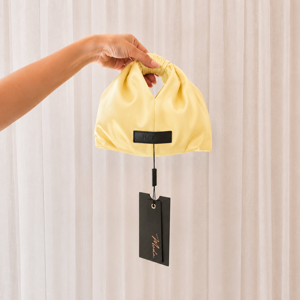 THE QUINN KNOT BAG