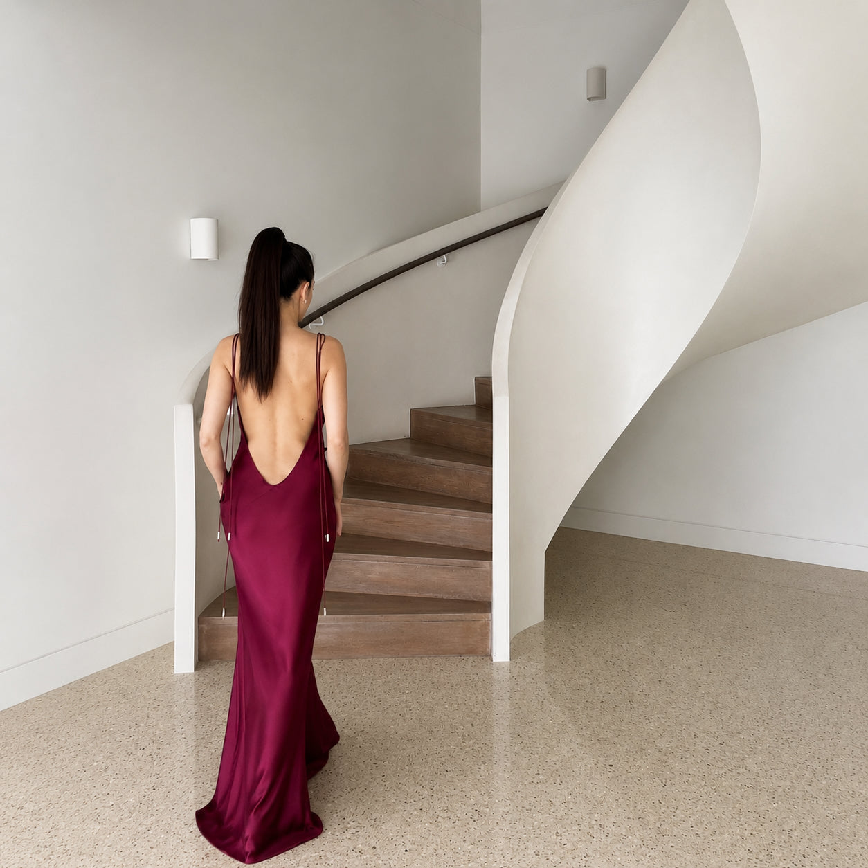 Hexie-TheValenGown-Berry-Back.jpg
