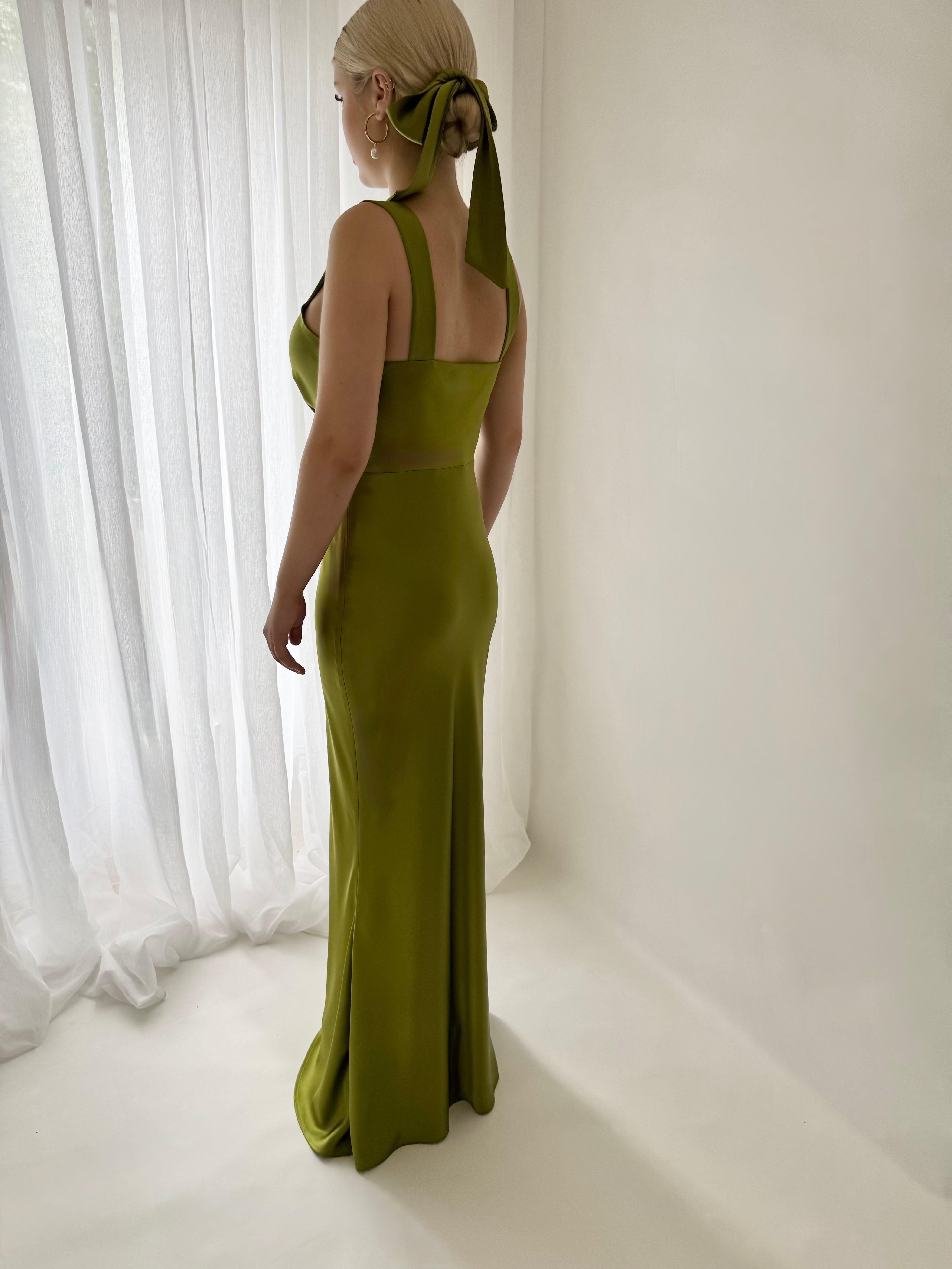 THE HARLOW GOWN