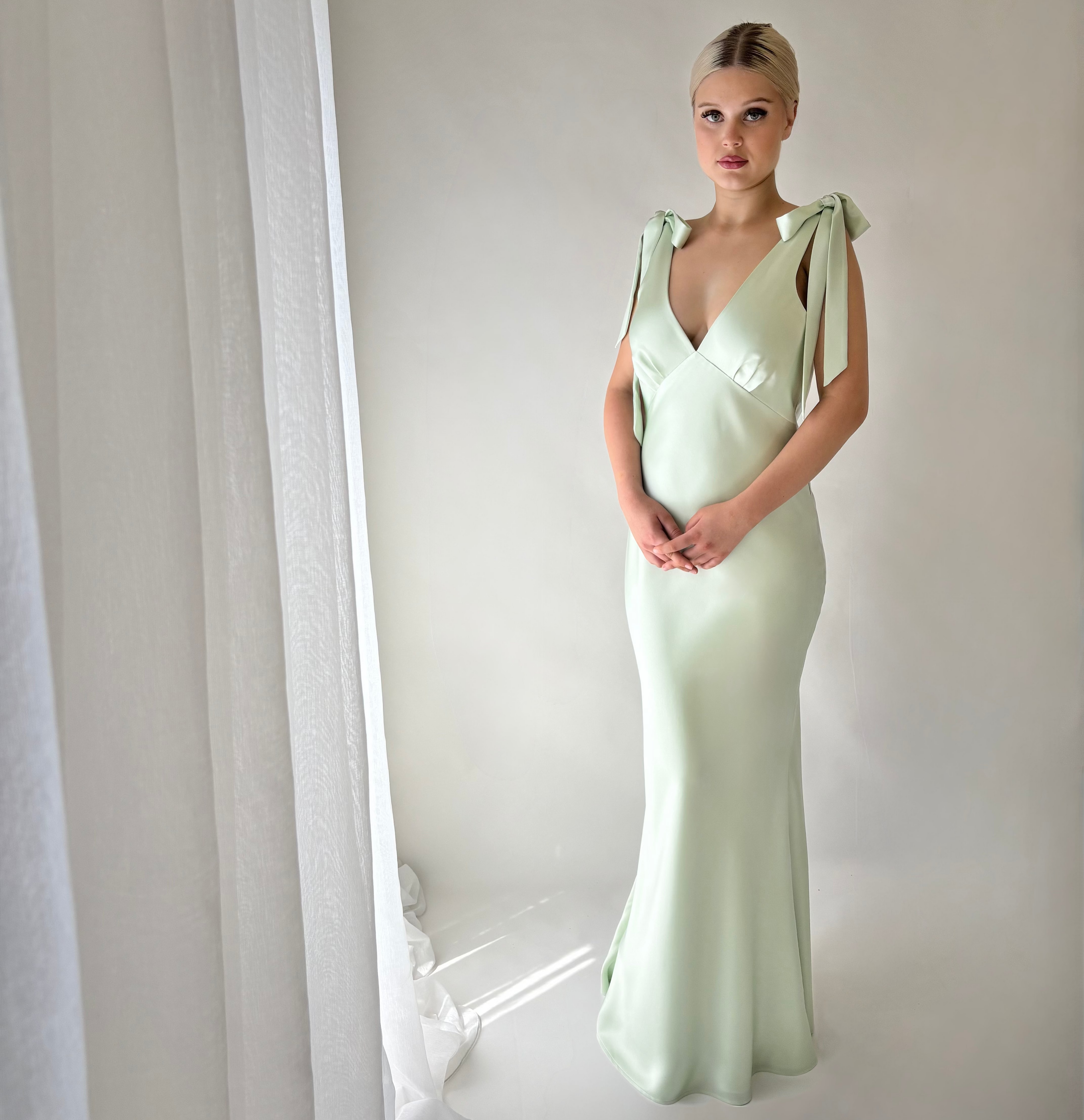 THE ROSALIE GOWN WITH SHOULDER BOWS