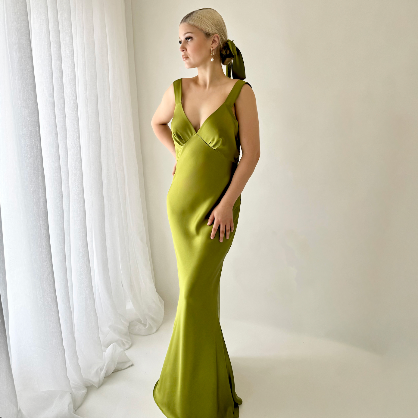 THE HARLOW GOWN