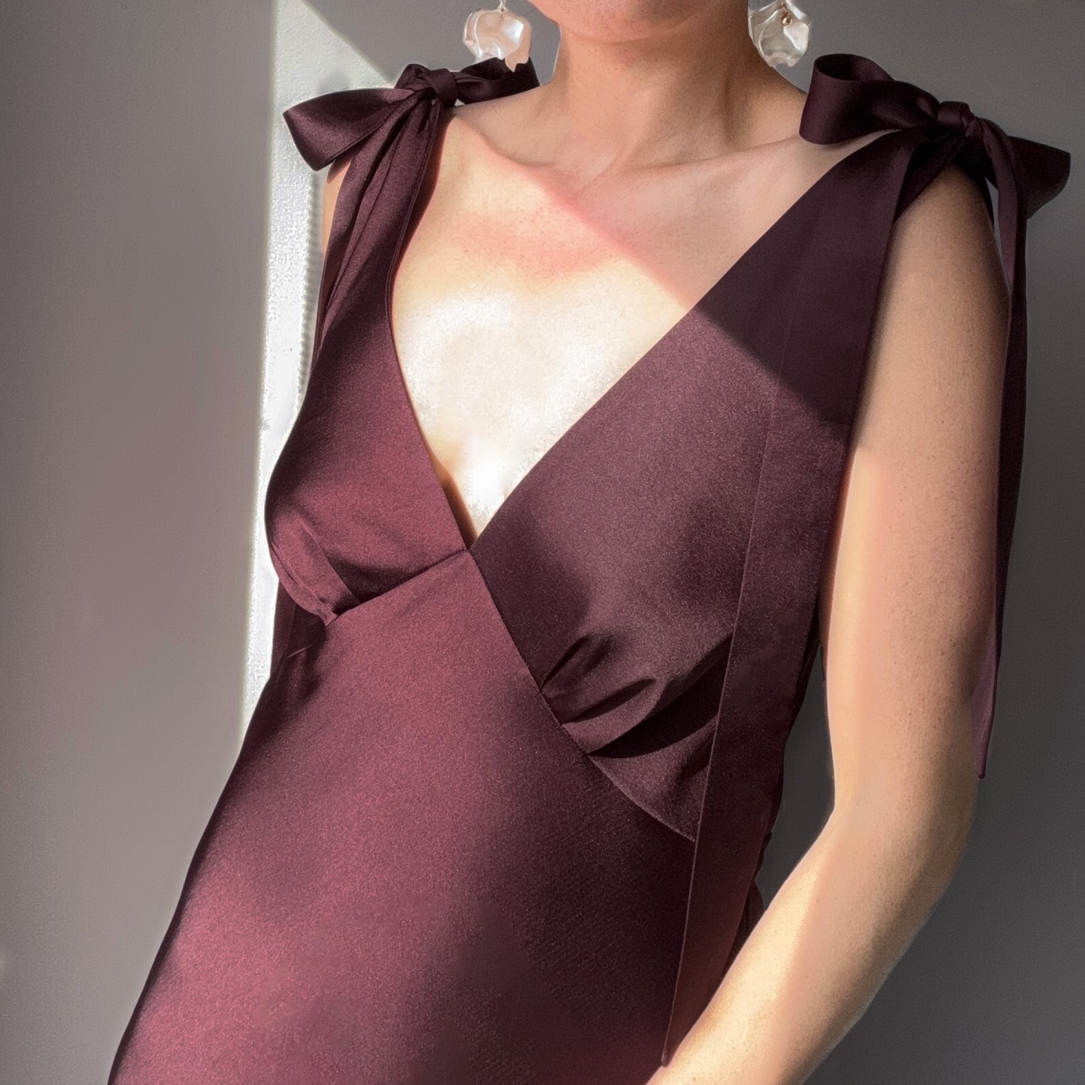 THE ROSALIE GOWN WITH SHOULDER BOWS