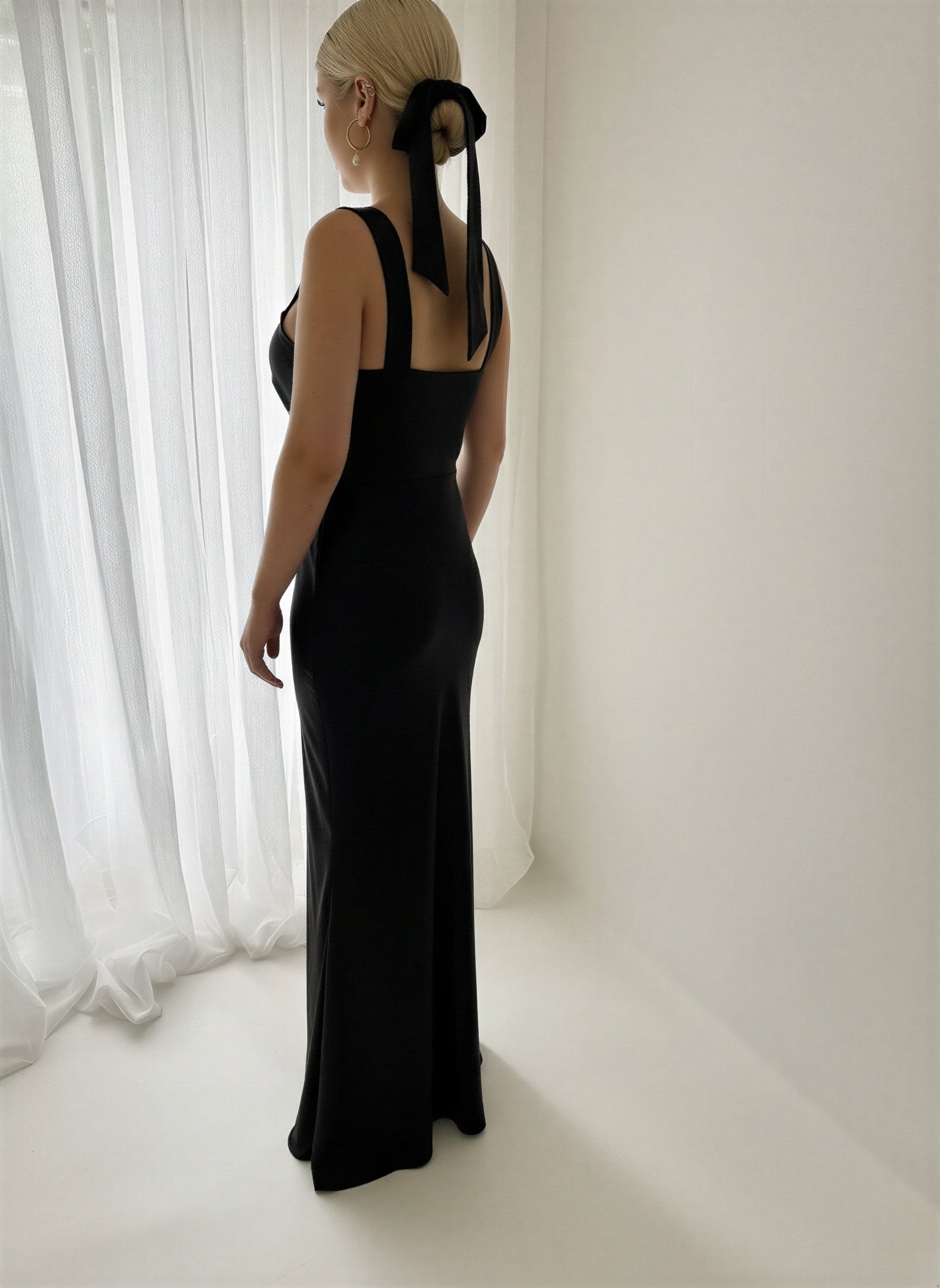 THE HARLOW GOWN
